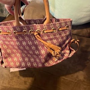 Pre-owned Dooney and Bourke tulip tassel tote